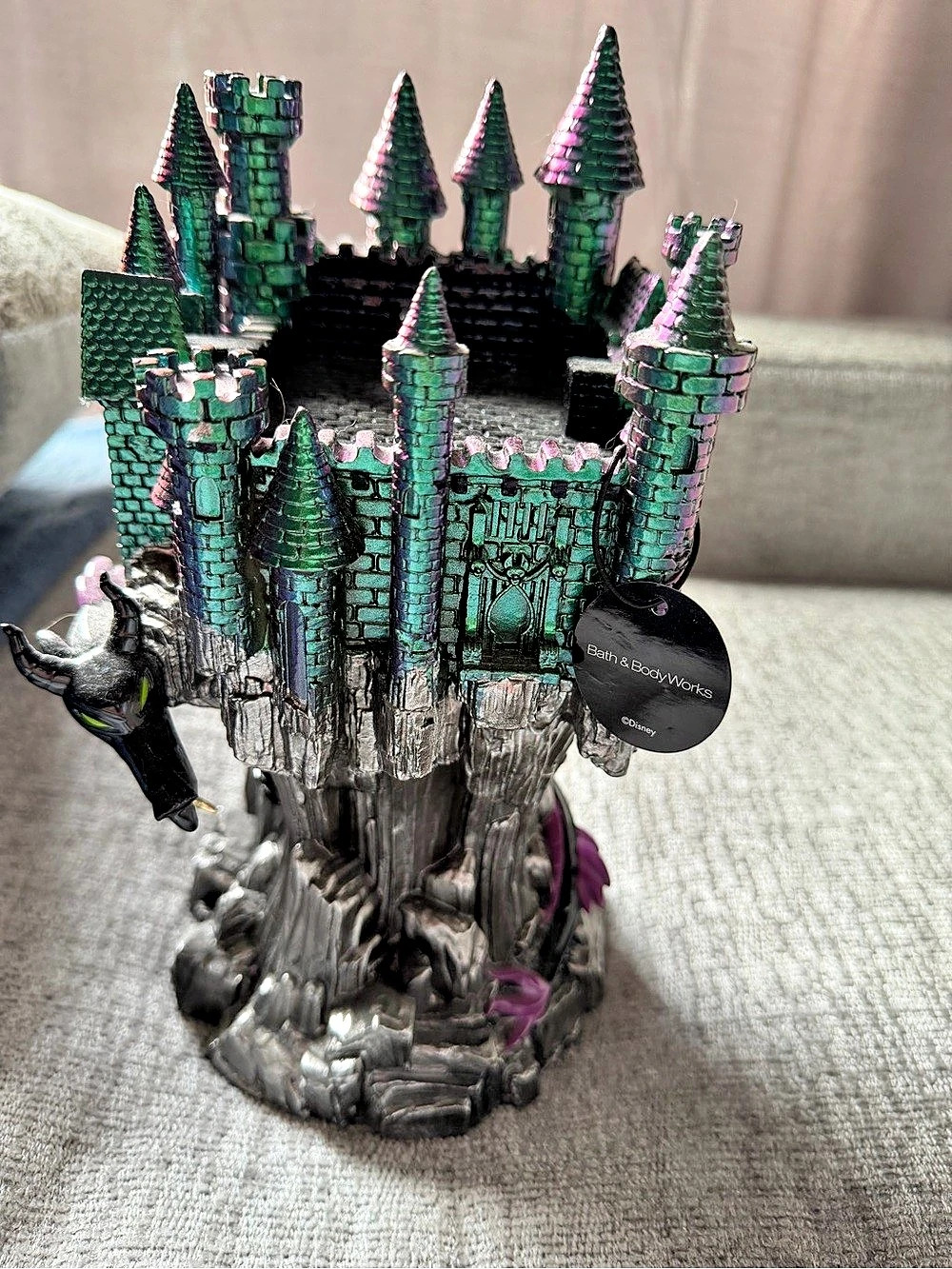 ✴️New✴️ Disney “3” Wick Candle Holder Maleficent
